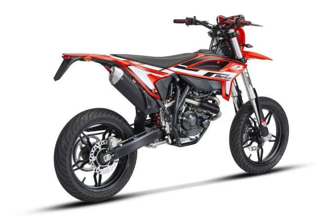 RR 125 4T Motard T   (24 65) (1)