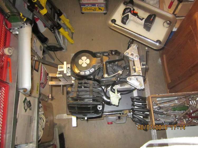 Motorradmotor-Montage-Dreh-Ständer07jpg.jpg